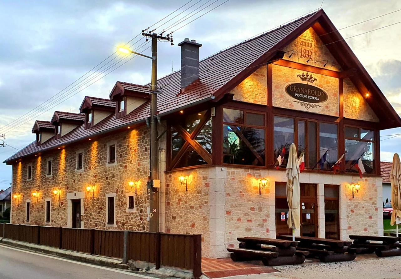 Granarollo Penzion Pizzeria Mlynany Exterior foto
